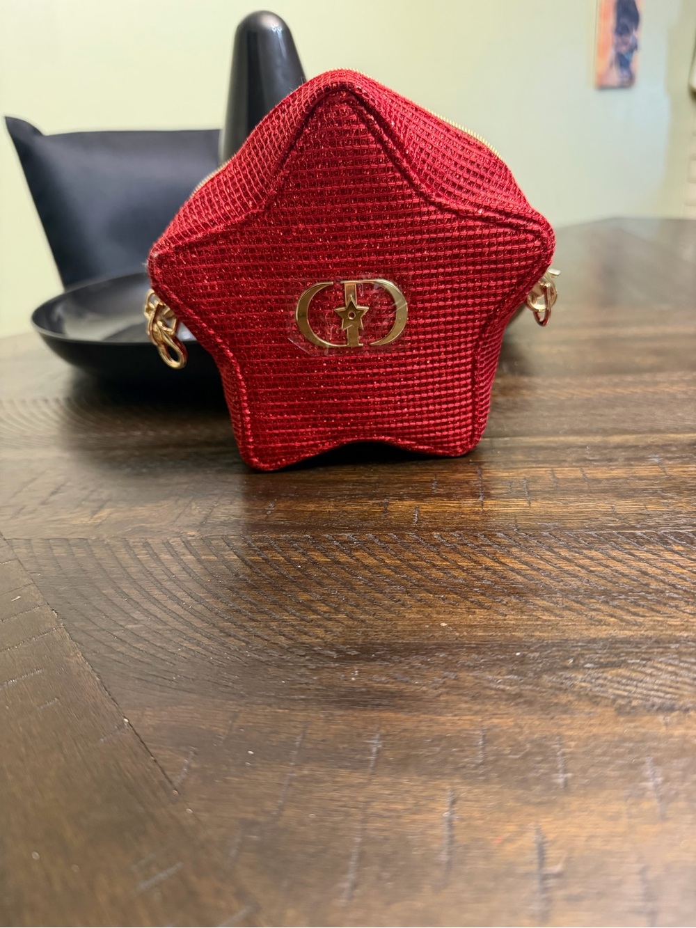 Source Unknown Red Star-Shaped Mini Bag with Gold Hardware
